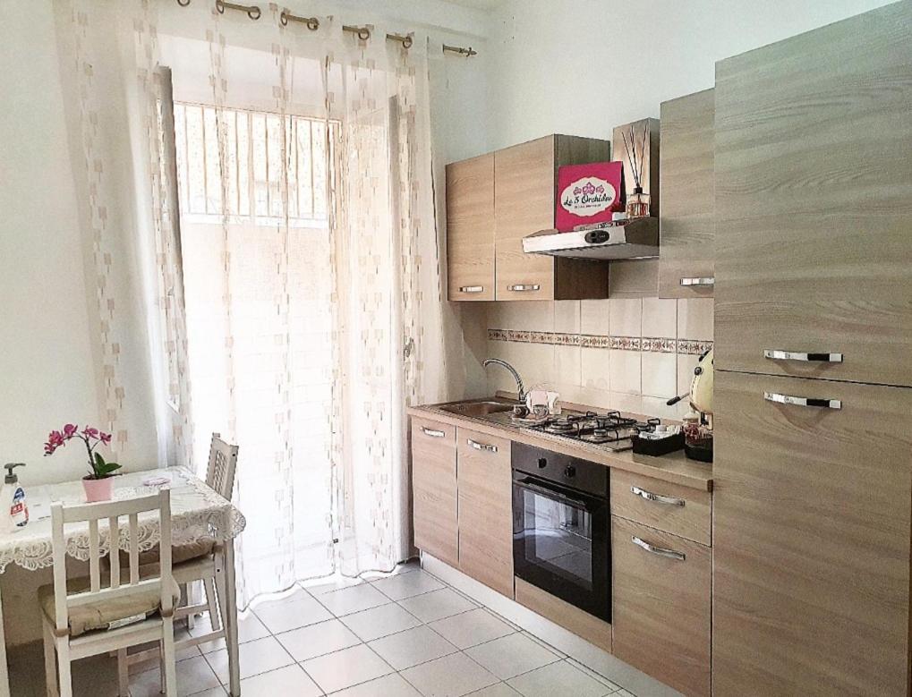 לינה וארוחת בוקר סלרנו Le Tre Orchidee מראה חיצוני תמונה