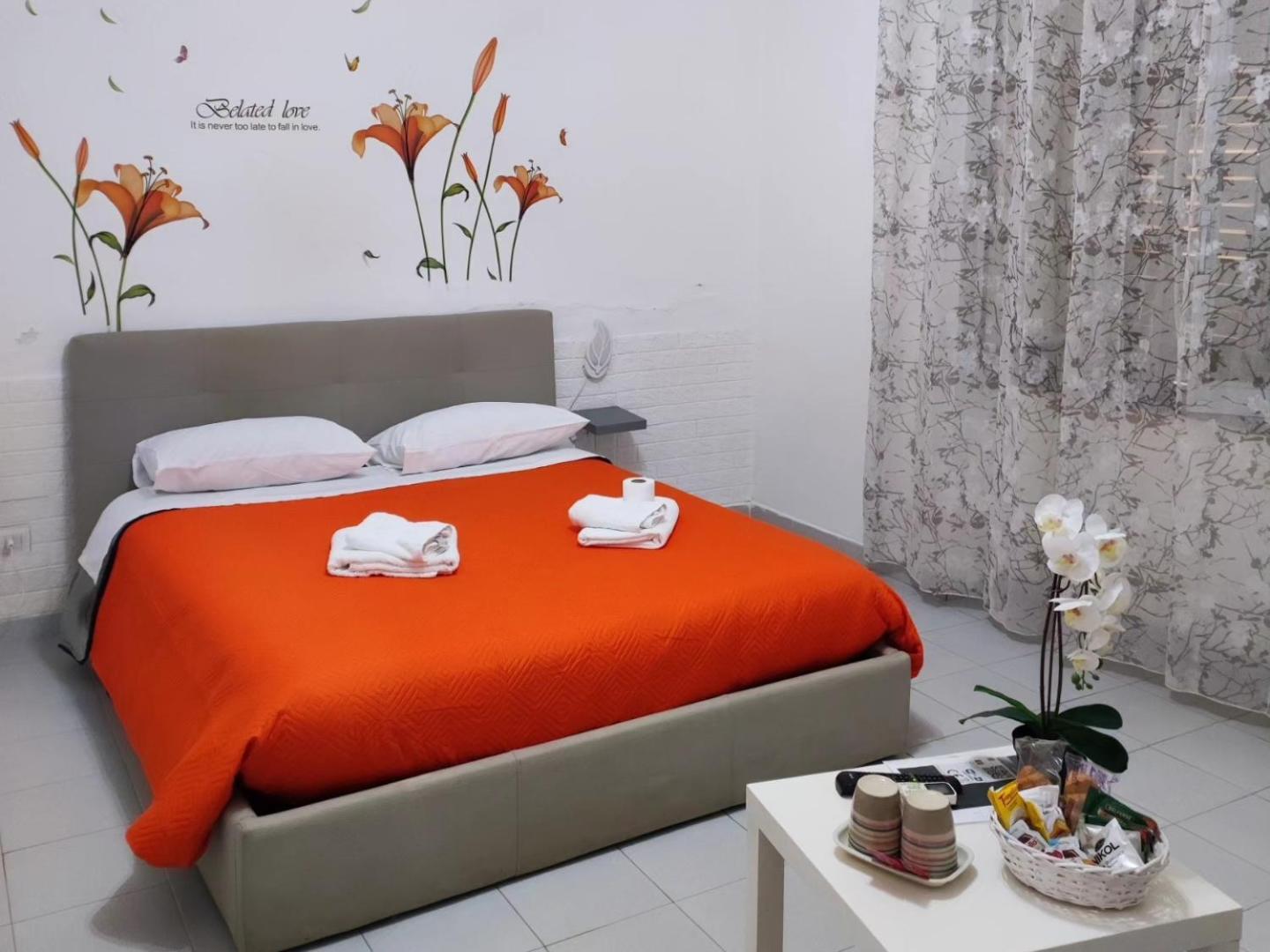 לינה וארוחת בוקר סלרנו Le Tre Orchidee מראה חיצוני תמונה
