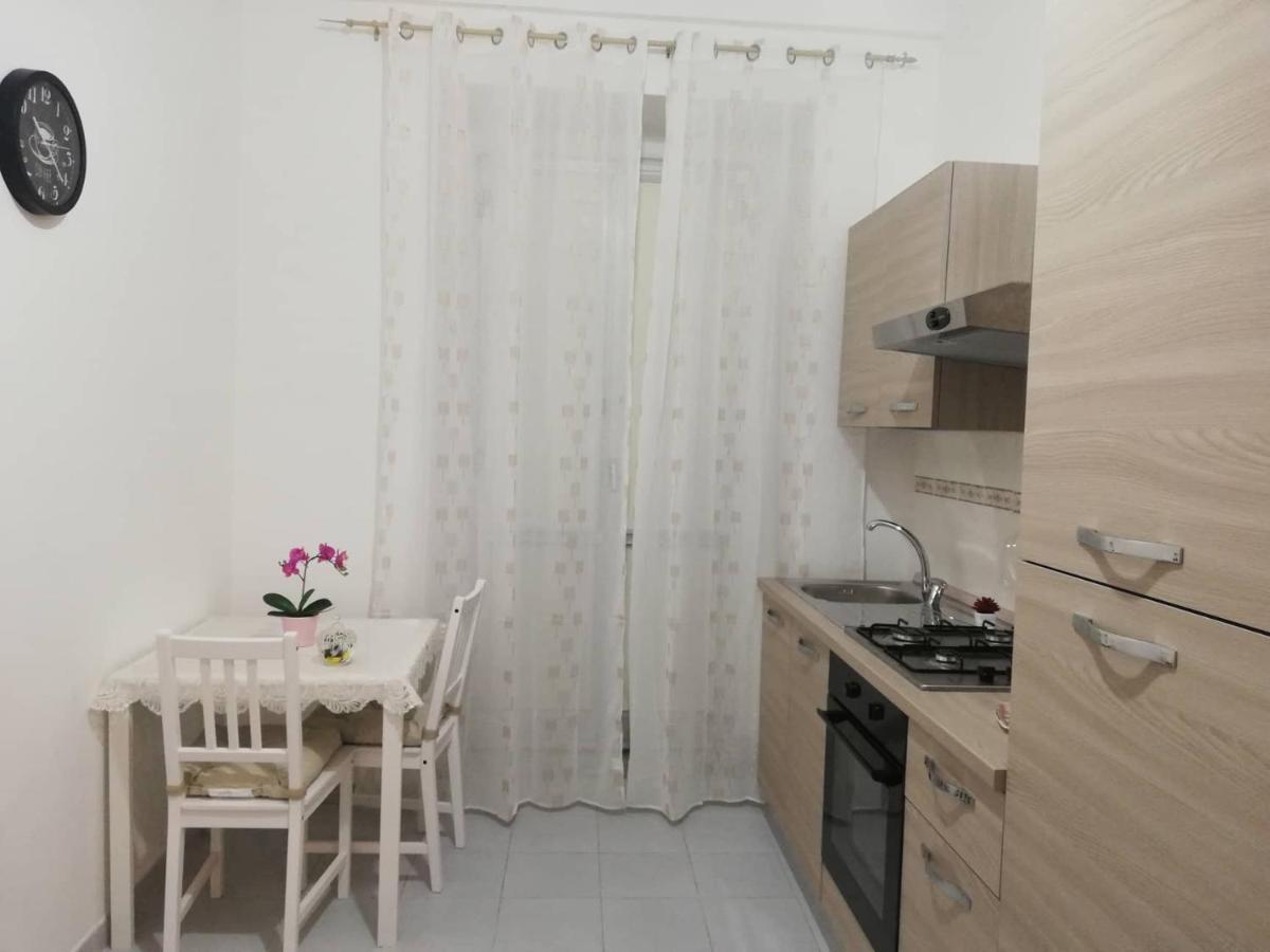 לינה וארוחת בוקר סלרנו Le Tre Orchidee מראה חיצוני תמונה